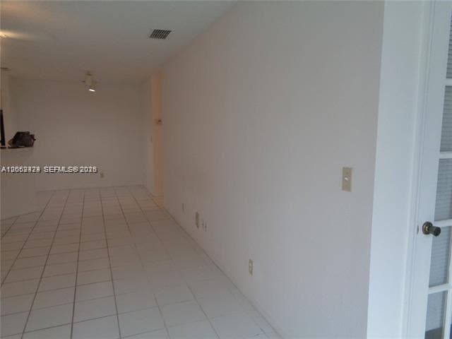 Building Photo - 3380 Pinewalk Dr N