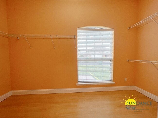Building Photo - Spacious 3-Bedroom Home with Florida Room in the Heart of Fort Walton Beach!