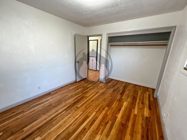 Building Photo - Charming West Salem Home - Coming Soon!