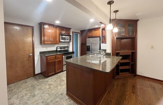 Building Photo - SEE IT NOW: Elegant Home in Prairie Villag...
