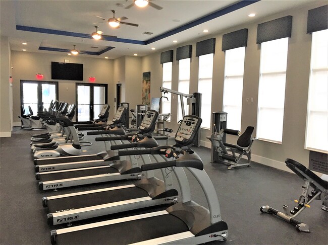 Amenities - 16940 SW 92nd Street Cir