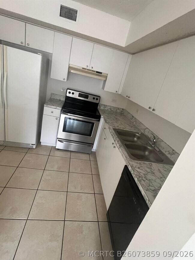 Building Photo - 3660 N 56th Ave