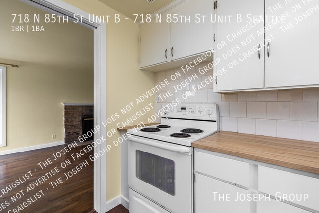 Building Photo - 718 N 85th St