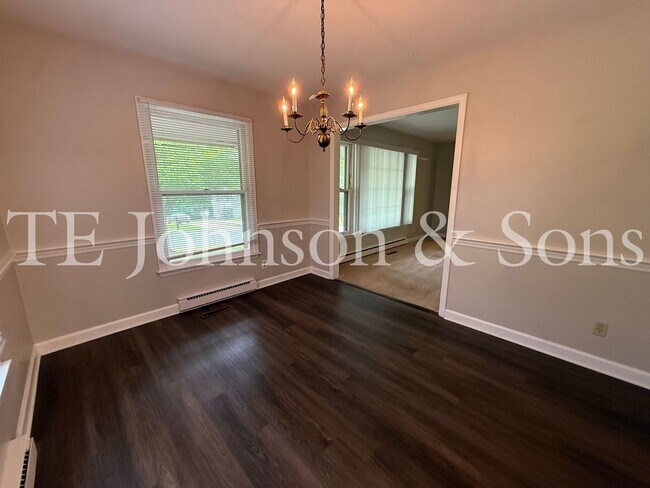 Building Photo - 2722 Winslow Ln