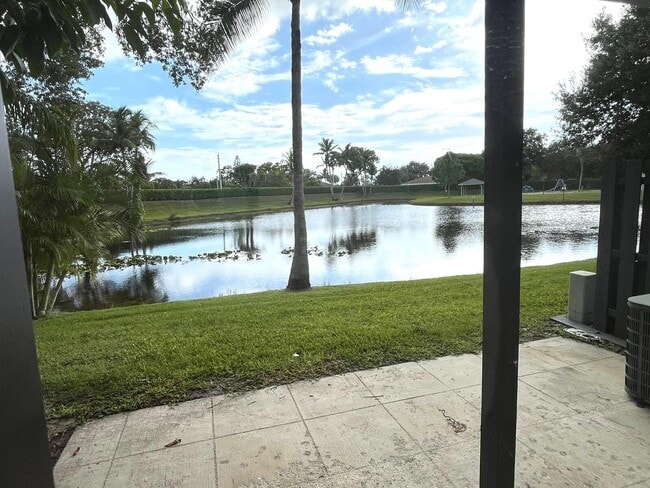 Building Photo - 4105 Inlet Cir