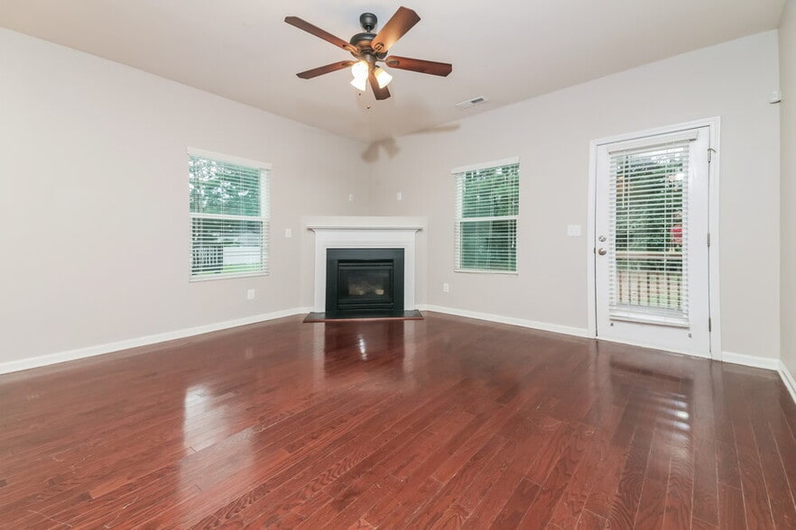 Building Photo - 110 Cinder Street