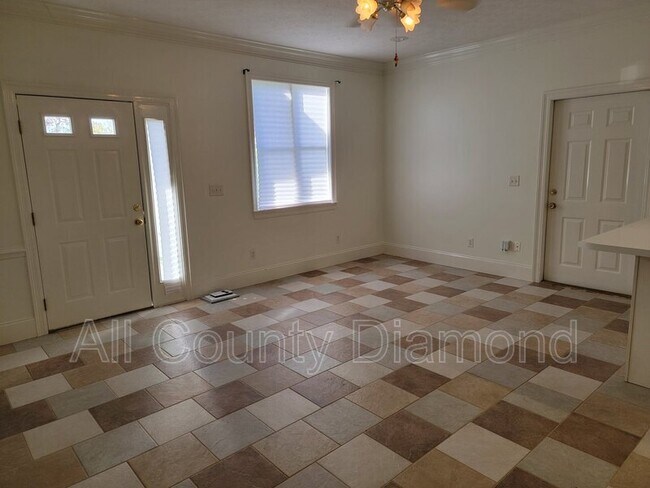 Building Photo - 2617 Cypress St