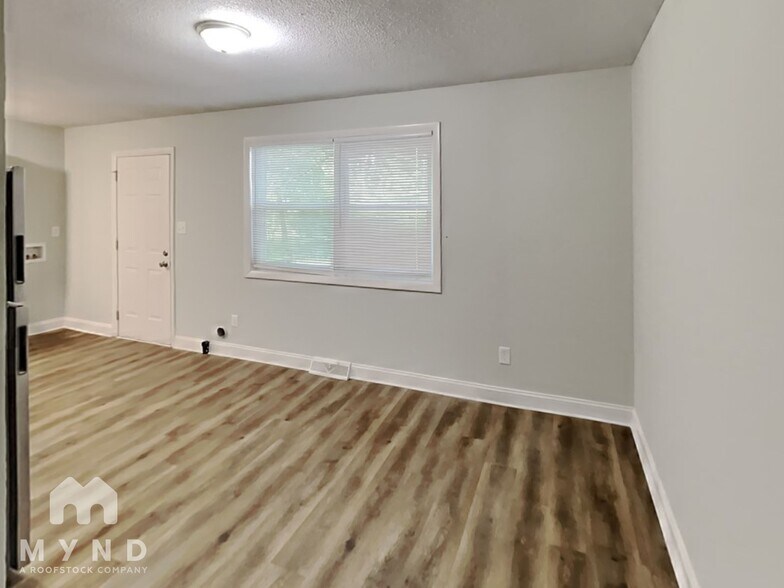 Building Photo - 2520 Danforth Ln