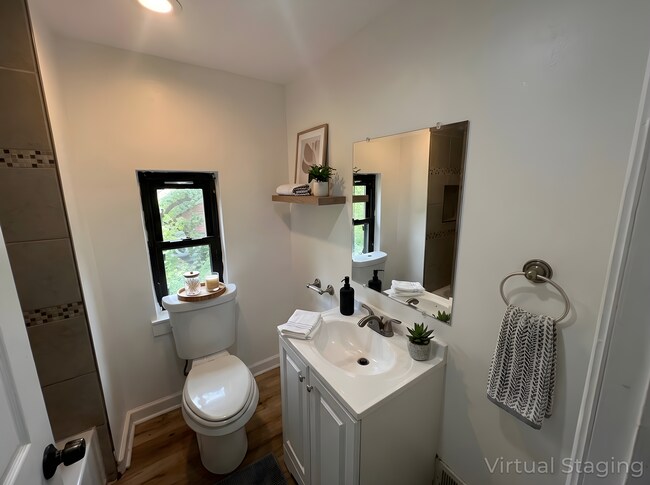 Building Photo - 4bed/2full bath Single Family Home in Penn Hills