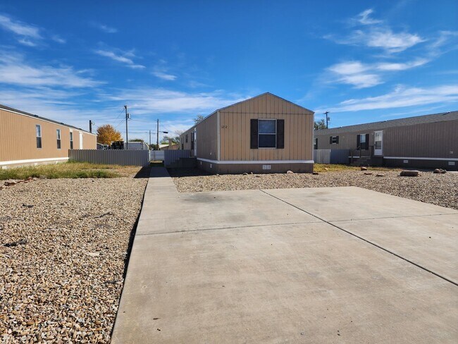 Building Photo - 1212 N Avenue K