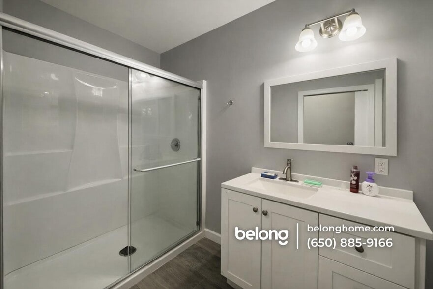 Building Photo - 2366 Virginia St