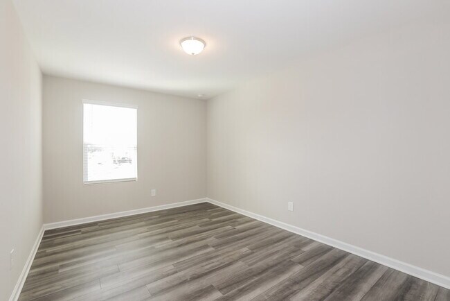 Building Photo - 4129 Kendrick Cir