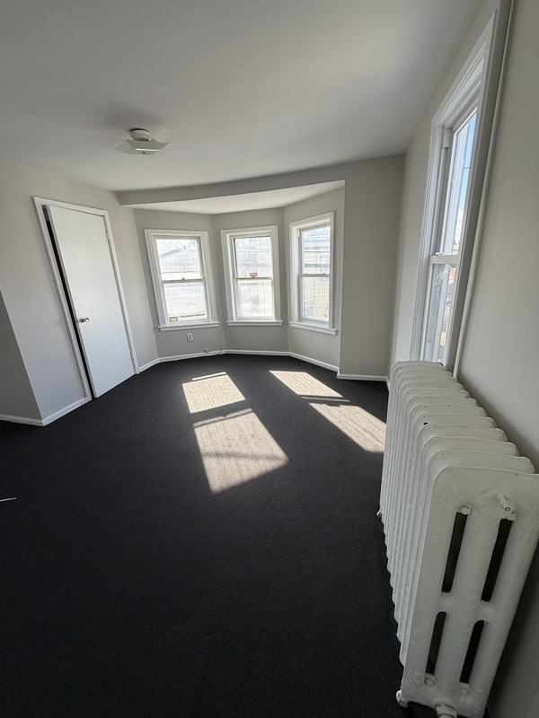 Building Photo - 407 Somerset St