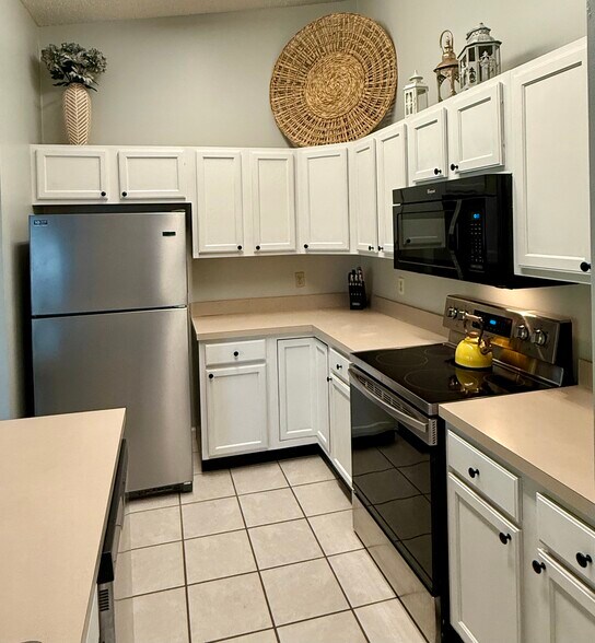 Building Photo - 26 Talavera Ct