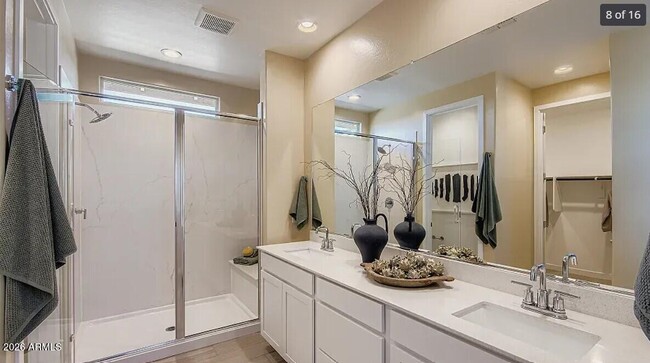 Building Photo - 23086 E Saddle Way