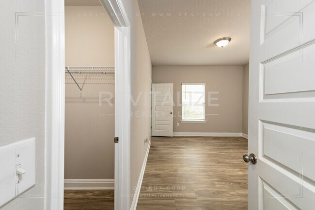 Building Photo - Spanish Fort 4BR/3BA – Resort-Style Living!