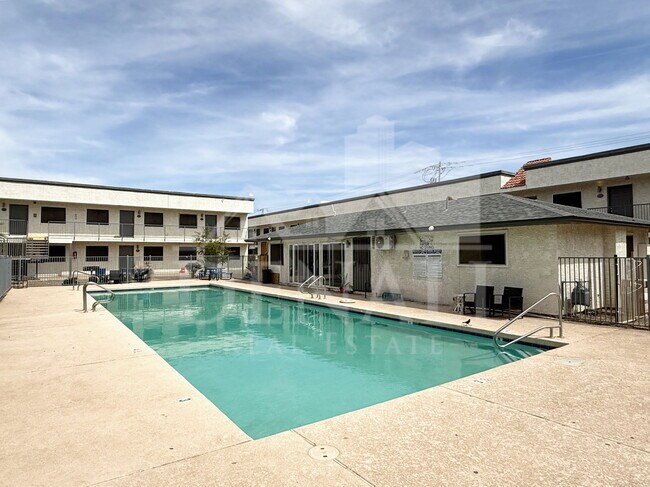 Building Photo - 18202 N Cave Creek Rd