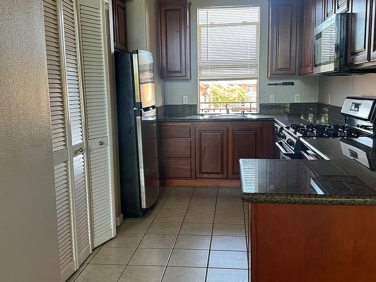 Building Photo - 3851 Sebastopol Rd