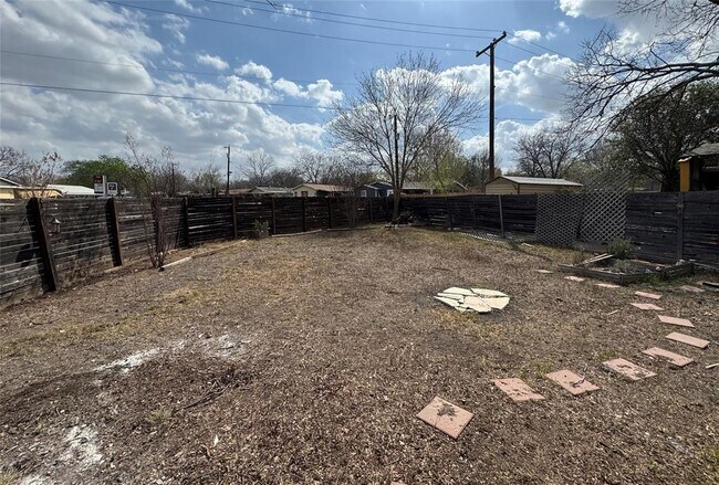 Building Photo - 1402 Mardell St