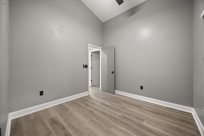 Building Photo - 11731 Cuxham Dr
