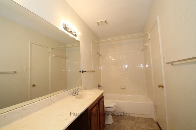 Building Photo - Two-Story Dream!