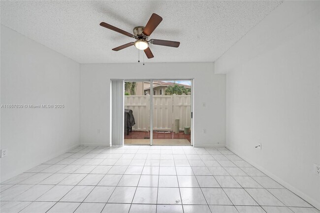 Building Photo - 139 Riviera Cir