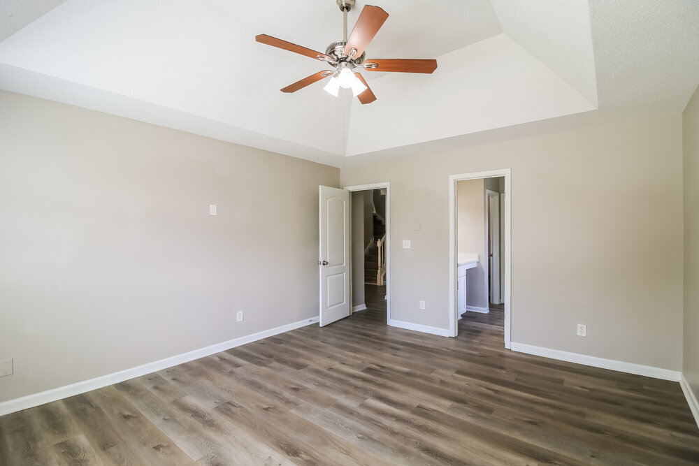 Building Photo - 213 Summer Hill Cir