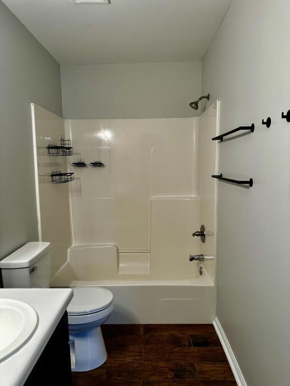 Building Photo - 3170 Achey Dr