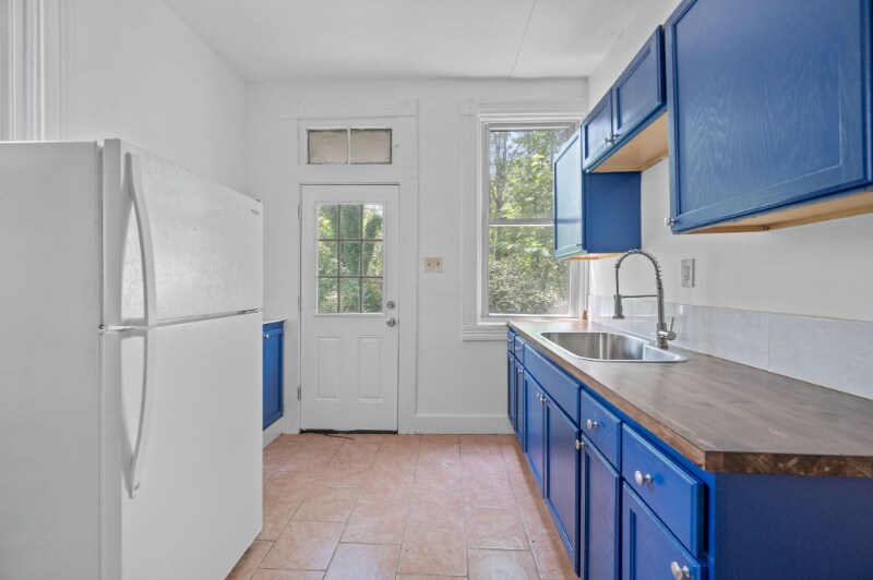 Building Photo - 3633 Borden St