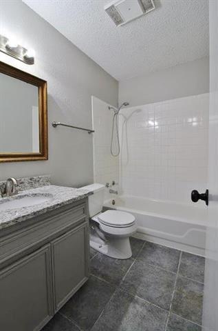 Building Photo - 104 Woodie Way