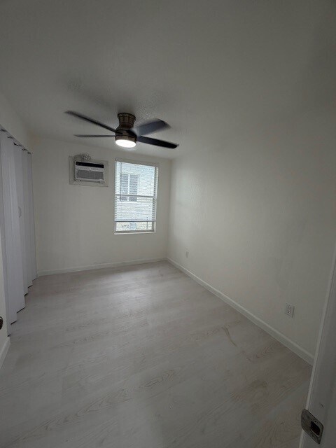 Building Photo - 901 N J St