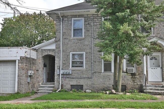 Building Photo - 3200 Green St