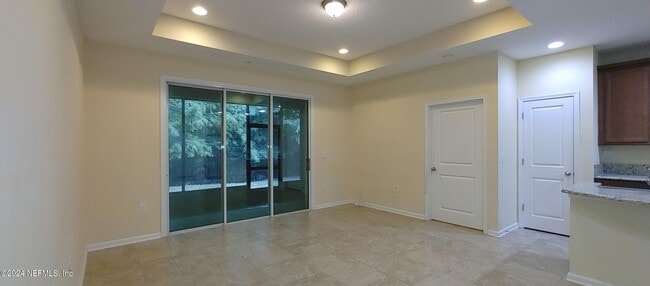 Building Photo - 669 Coconut Palm Pkwy