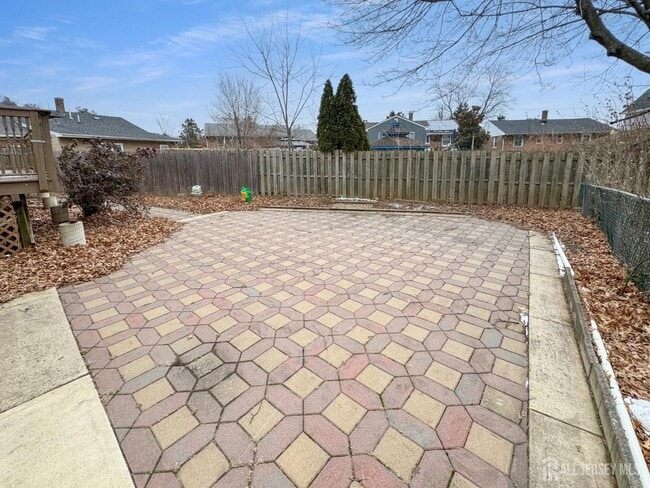 Building Photo - 117 Old Post Rd