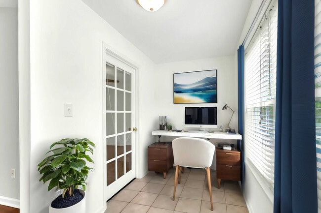 Building Photo - 188 Midland Pkwy