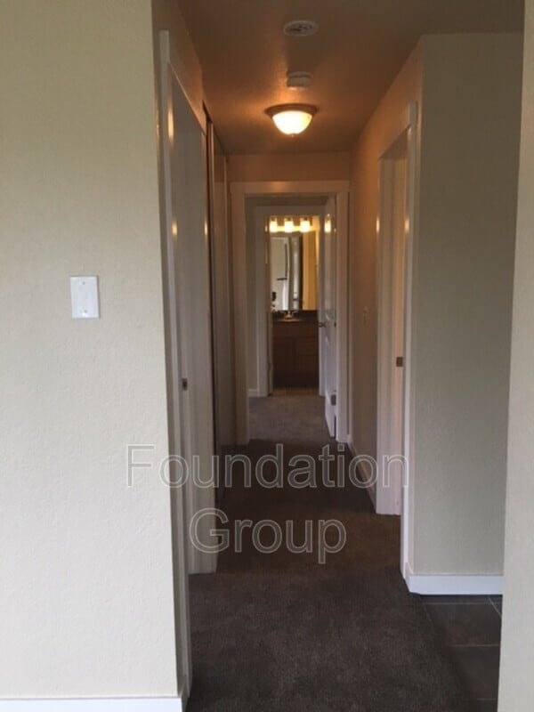 Building Photo - 2405 NW 65th St