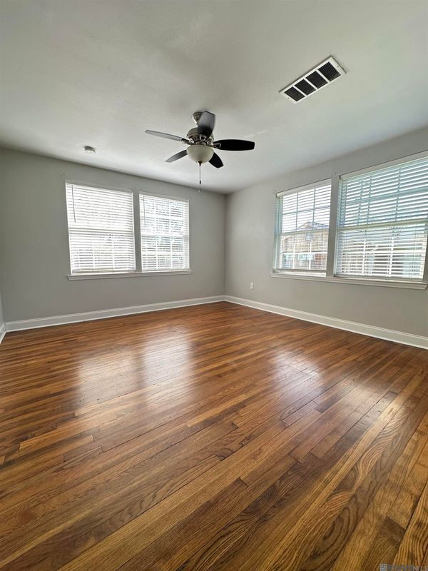 Building Photo - 376 Croydon Ave