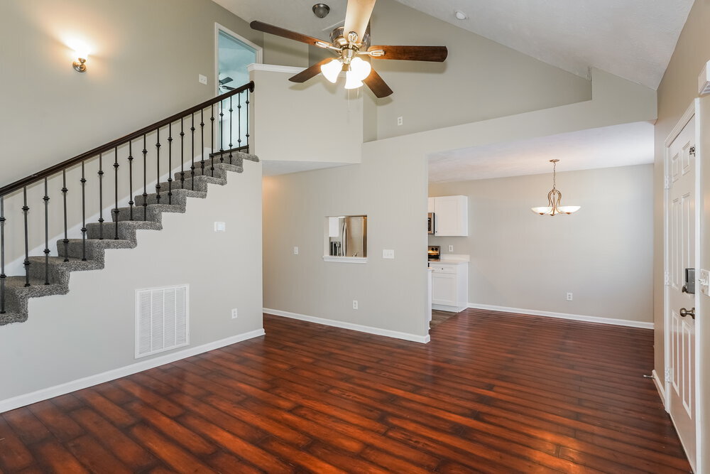 Building Photo - 2121 Hamilton Glen Pl