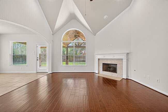 Building Photo - 15 Hadlock Pl