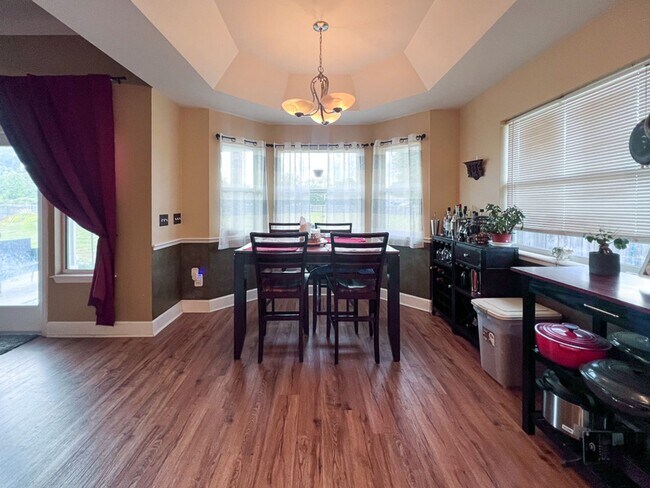 Building Photo - Pet Friendly 3BR/2BA Home on 1 acre in SW Gainesville - available Mid-October!