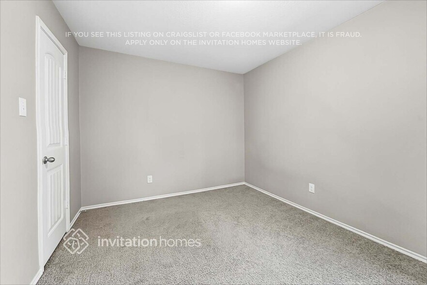 Building Photo - 313 Eastland Ct