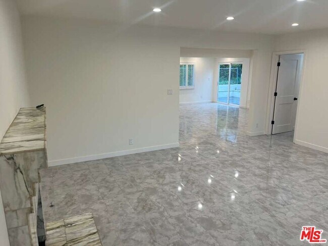 Building Photo - 8310 Pershing Dr