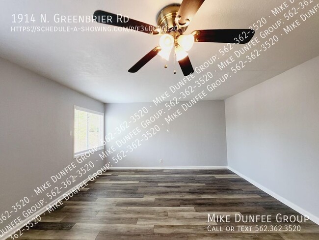 Building Photo - 1914 N Greenbrier Rd