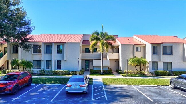 Building Photo - 5111 SE Miles Grant Rd