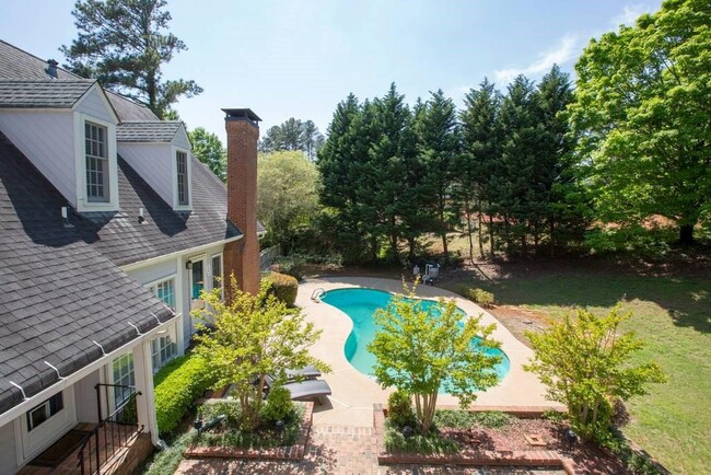 Building Photo - 2633 Brittany Ct SE
