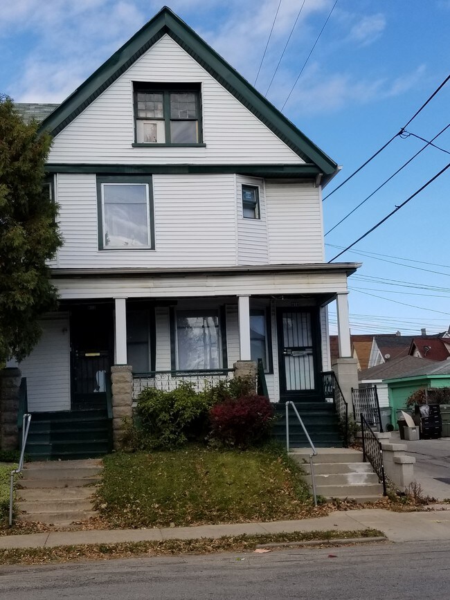 Primary Photo - 412 E Concordia Ave