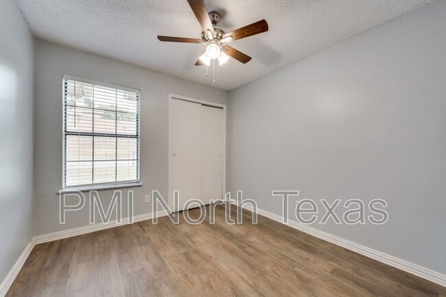 Building Photo - 1324 Azalia Bend