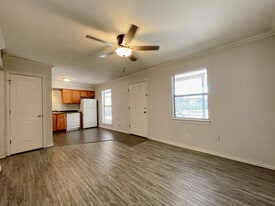 Building Photo - Sienna Ridge