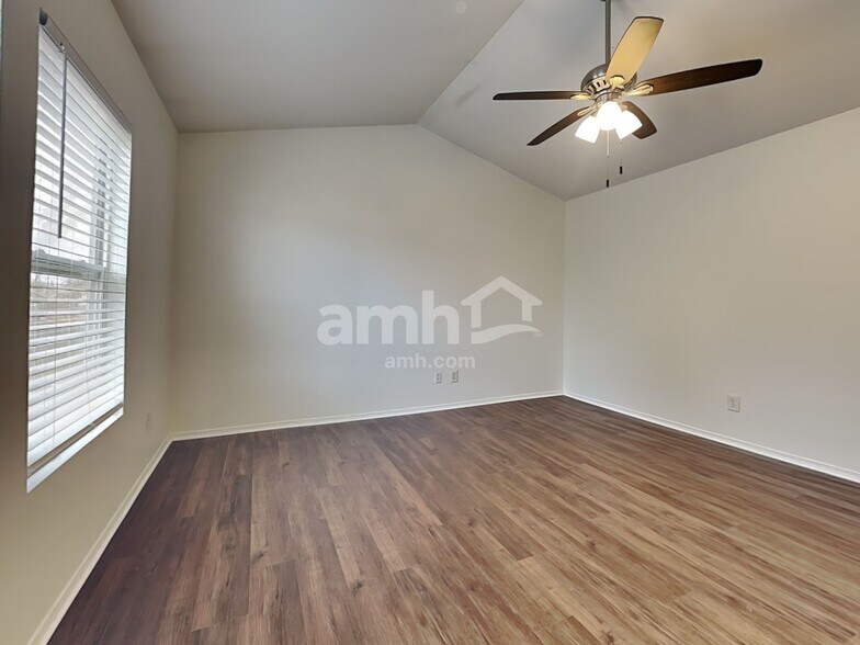 Building Photo - 4636 Meadowfield Rd