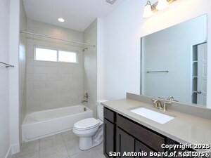 Building Photo - 1430 Hays St